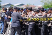 Latihan Pengendalian Masa Polres Brebes di Lapangan Parkir Nasmoco Brebes
