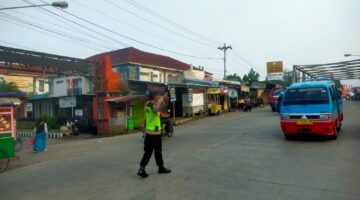 Polsek Bumiayu Tingkatkan Pengamanan Pagi di Jalur Strategis