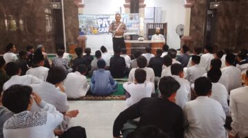 Satlantas Polres Brebes Edukasi Santri Imam Syafi’i dalam Rangka Operasi Patuh Candi 2025