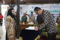 Bupati Brebes Hj Paramitha Widya Kusuma SE MM melantik sembilan Pejabat Pimpinan Tinggi Pratama di Pendopo Brebes Kamis (5/1/2026).