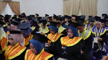 Wakil Bupati Wurja Hadiri Wisuda 331 Lulusan UMUS, Magister Manajemen Cetak Lulusan Perdana